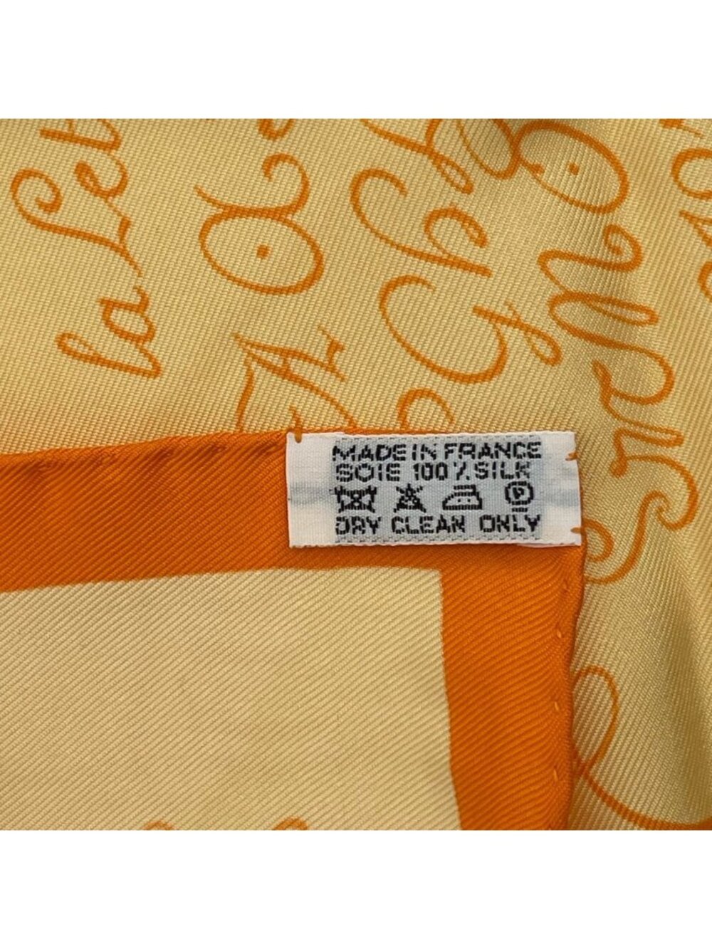 Hermes Scarf Silk Lart Decrire Calligraphy Art Yellow - Picture 8 of 8
